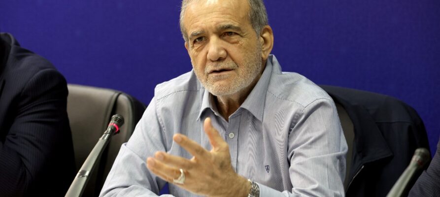 نشست صمیمی رئیس‌جمهور با اعضای اتاق بازرگانی ایران به مناسبت روز ملی صادرات